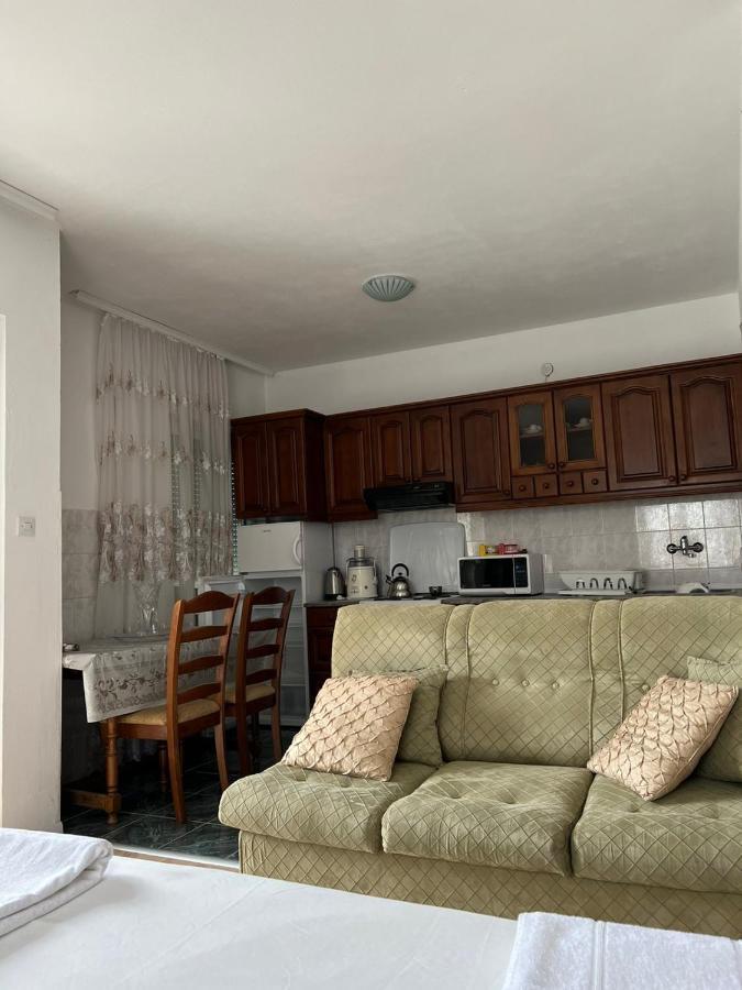 Apartments Hillside Ülgün Dış mekan fotoğraf